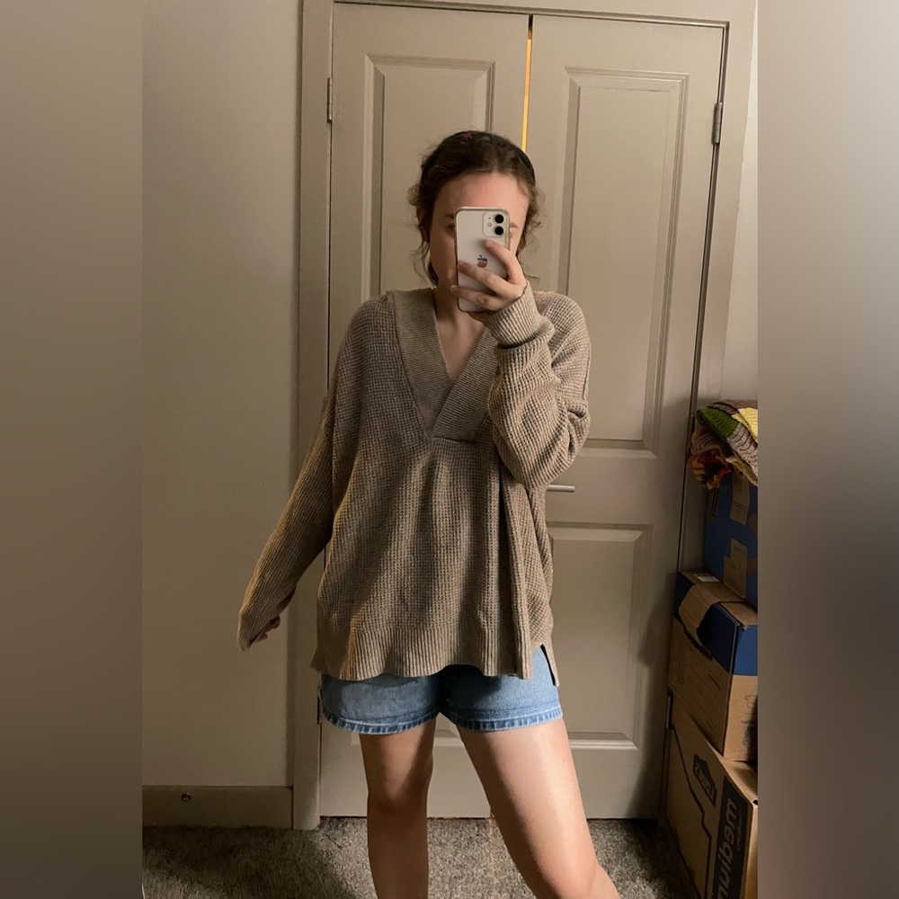 ✨4/$10 4 items for $10✨Aerie Beige Hoodie Pullover Sweater